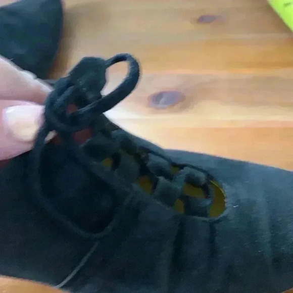 Enzo Angiolini 100% leather suede black tie up shoes with kitten heel,size 6 1/2 - Picture 8 of 8